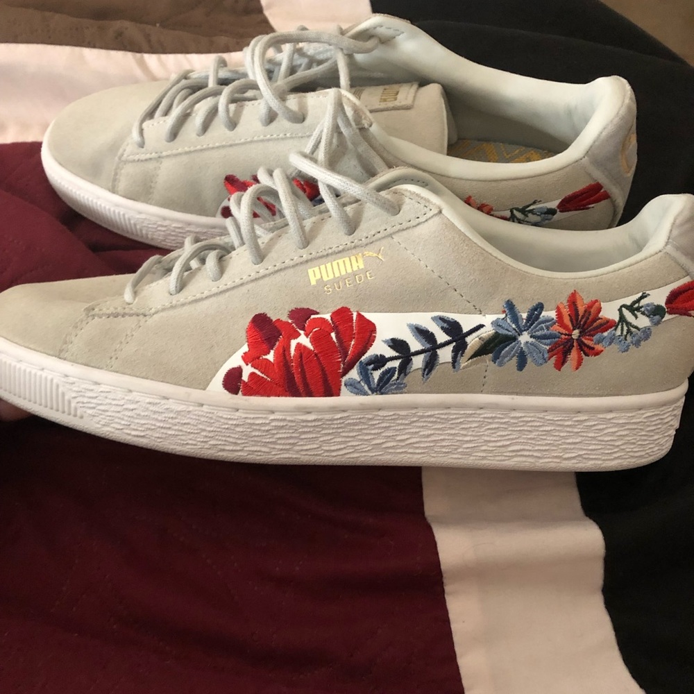 Women’s Puma Shoes